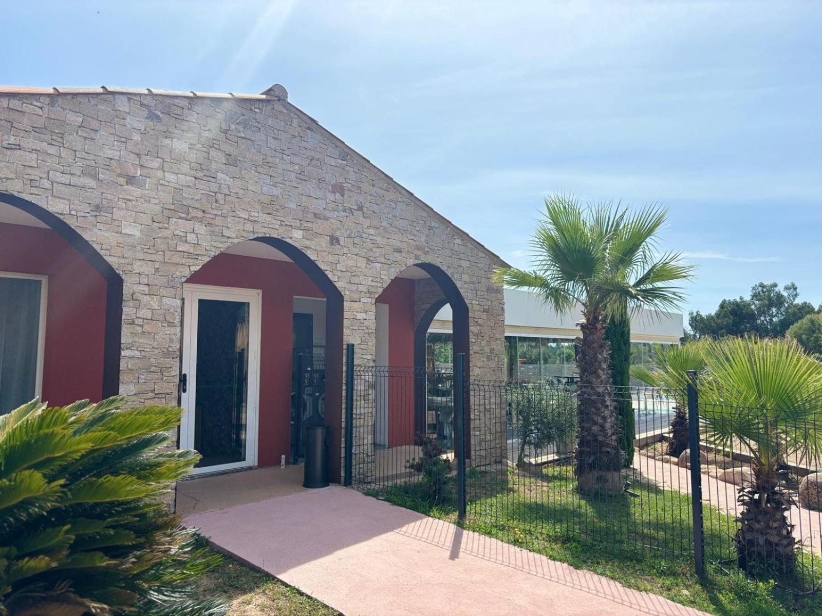 Residence Hoteliere Les Hameaux De Saint Cyprien Appartement 35 M2 1 Chambre Lecci Exteriör bild